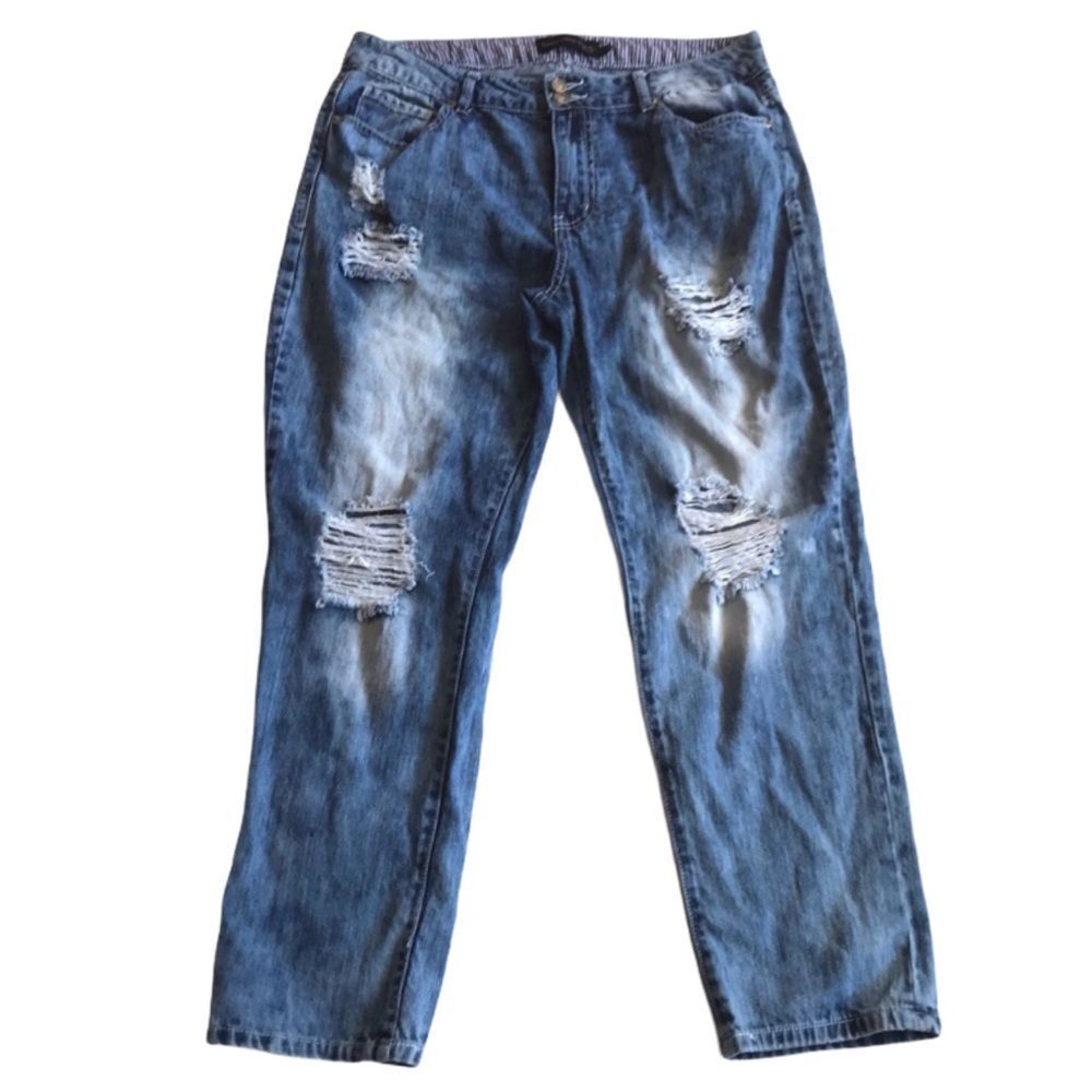 Twentyone Black Distressed Curvy Boyfriend Blue Jeans Sz 11